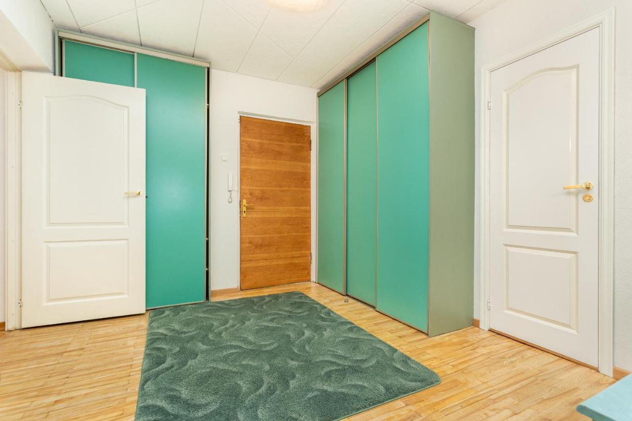 3 Room Central Apartmend 90M2 Parking For One Car Fifth Floor And The Building Does Not Have An Elevator Tallinn Exterior photo